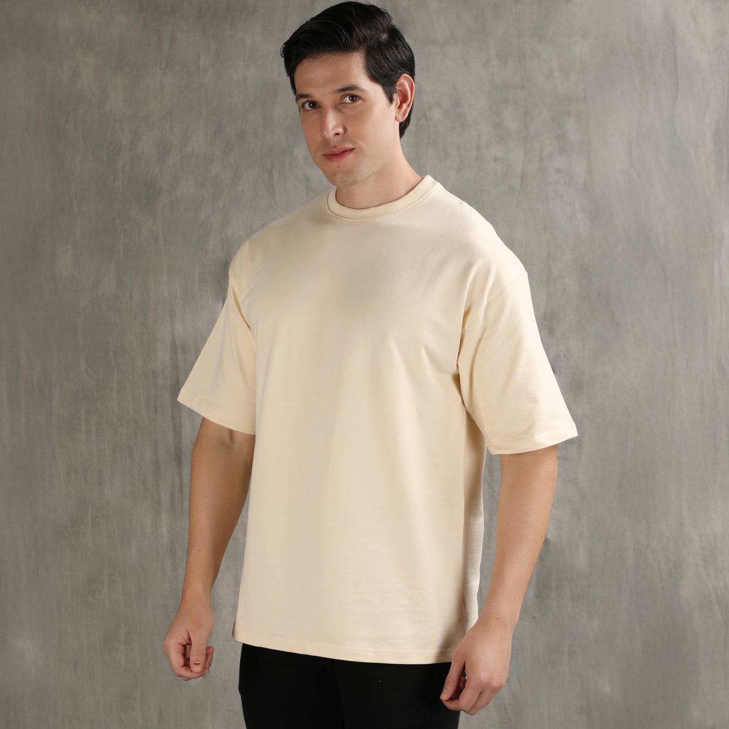 11:11 Beige Oversized Comfort