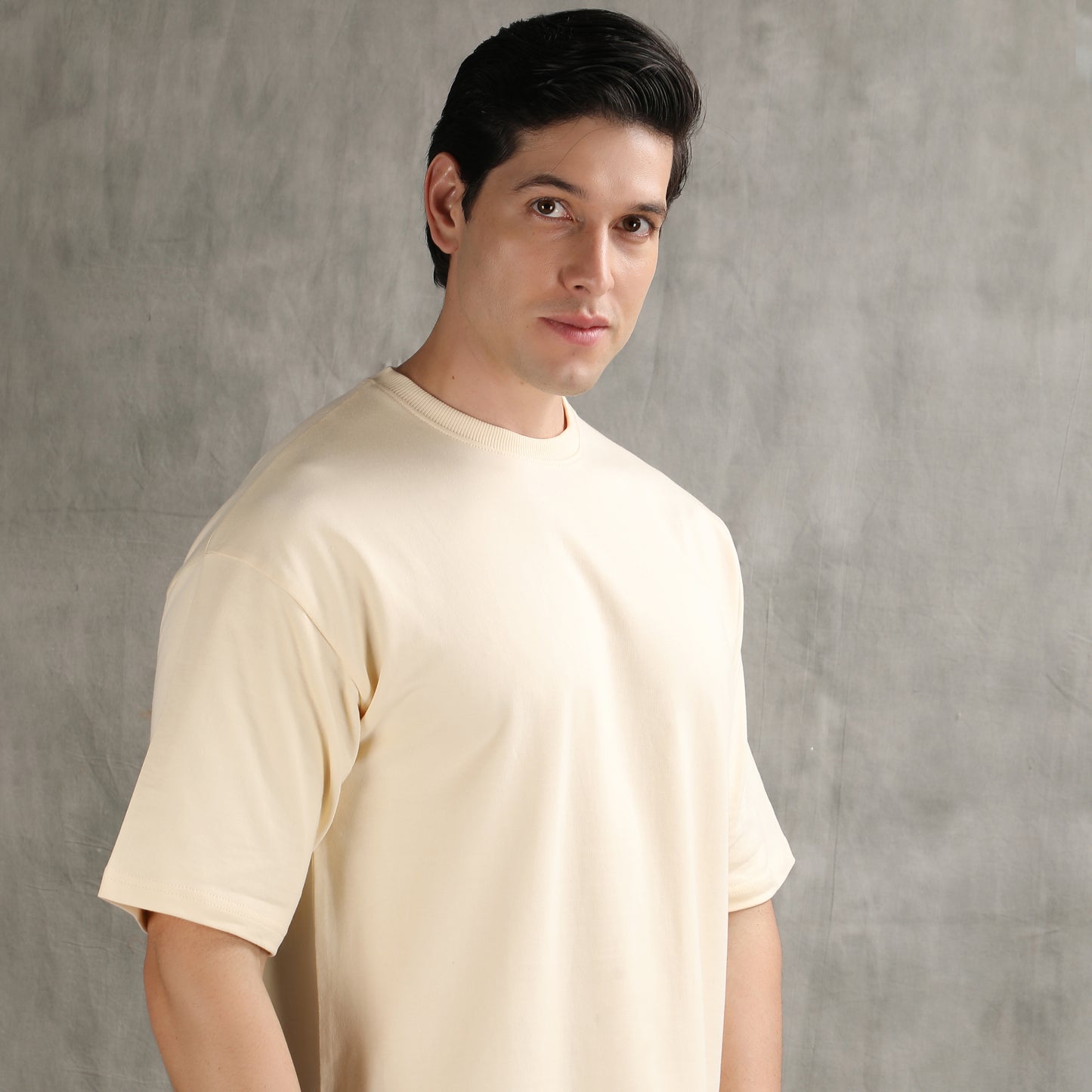 11:11 Beige Oversized Comfort