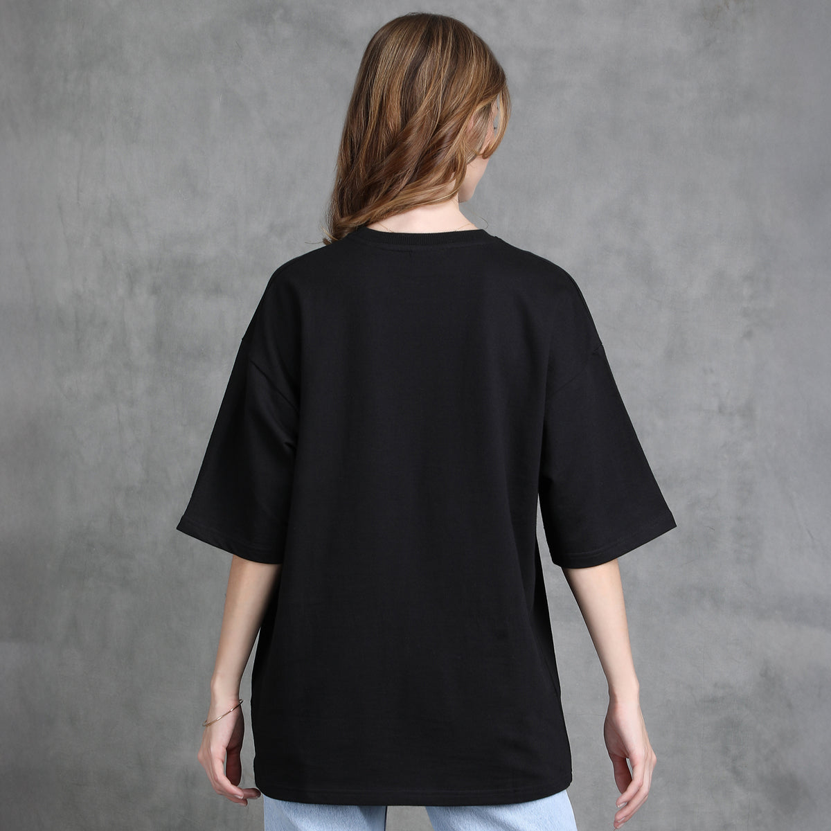 11:11 Black Oversized Comfort